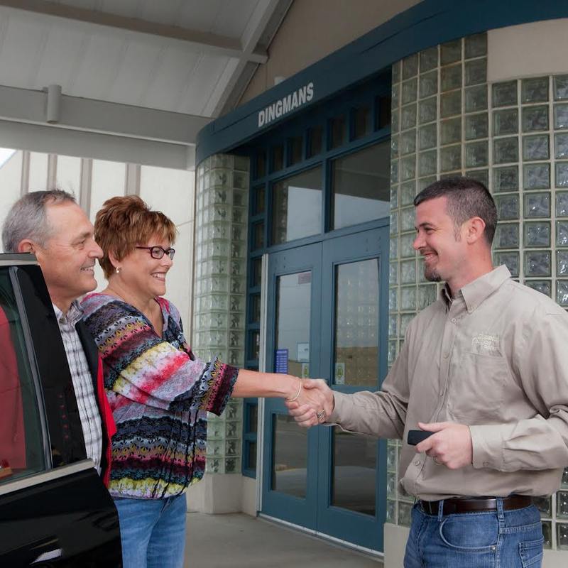 dingmans collision repair greeting customer